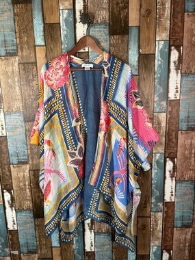 Nine West One Size Bird Cover Up